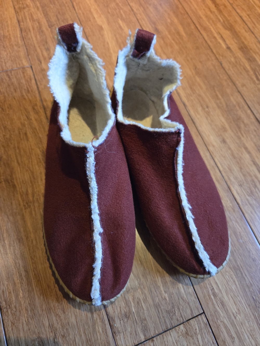 Navajo Wool Lined Slippers Red Slip On Shoes Made in USA Cozy Cabin Moccasin